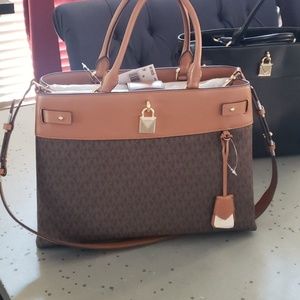 Michael kors brown/acorn satchel nwt
